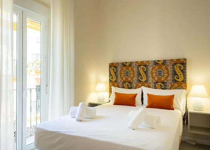 Rodrigo De Triana Deluxe Sevilla