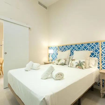 Rodrigo De Triana Deluxe 아파트
